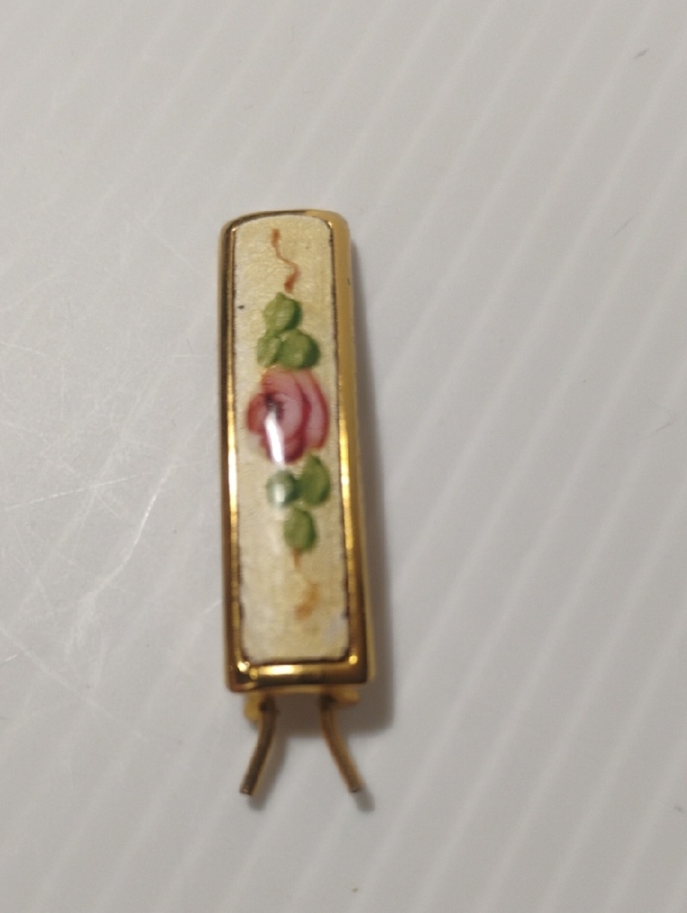 Vintage Art Deco Narrette featuring a floral enamel design